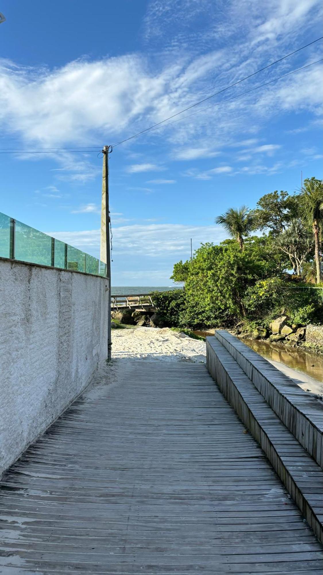 Apto Em Condominio No Centro De Bombinhas, Proximo Da Praia Exterior foto